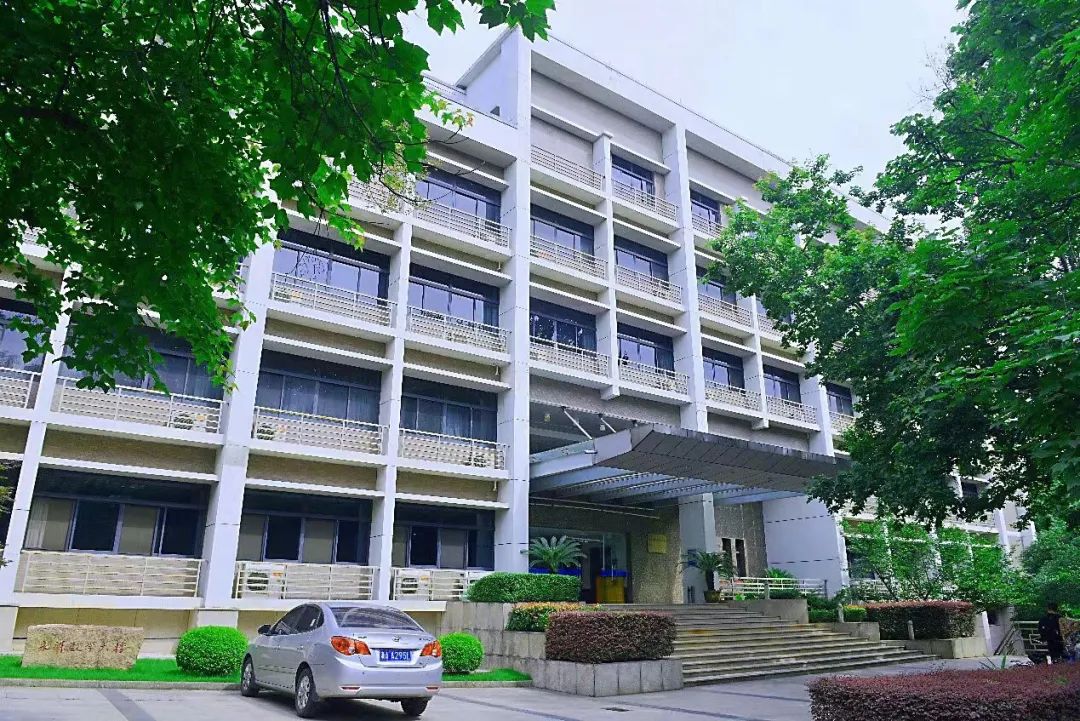 永谦数学大楼2.jpg